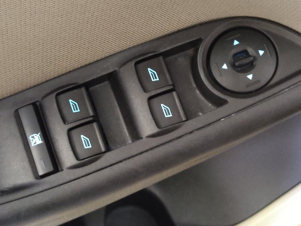 2017 Ford Focus in Lakeland, FL 33815 - 18074662 27