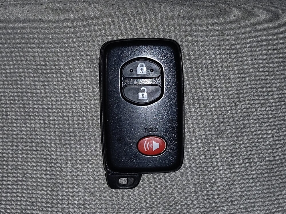 2015 Toyota Prius in Hialeah, FL 33014 - 18074683 32