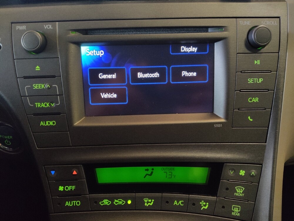 2015 Toyota Prius in Hialeah, FL 33014 - 18074683 25