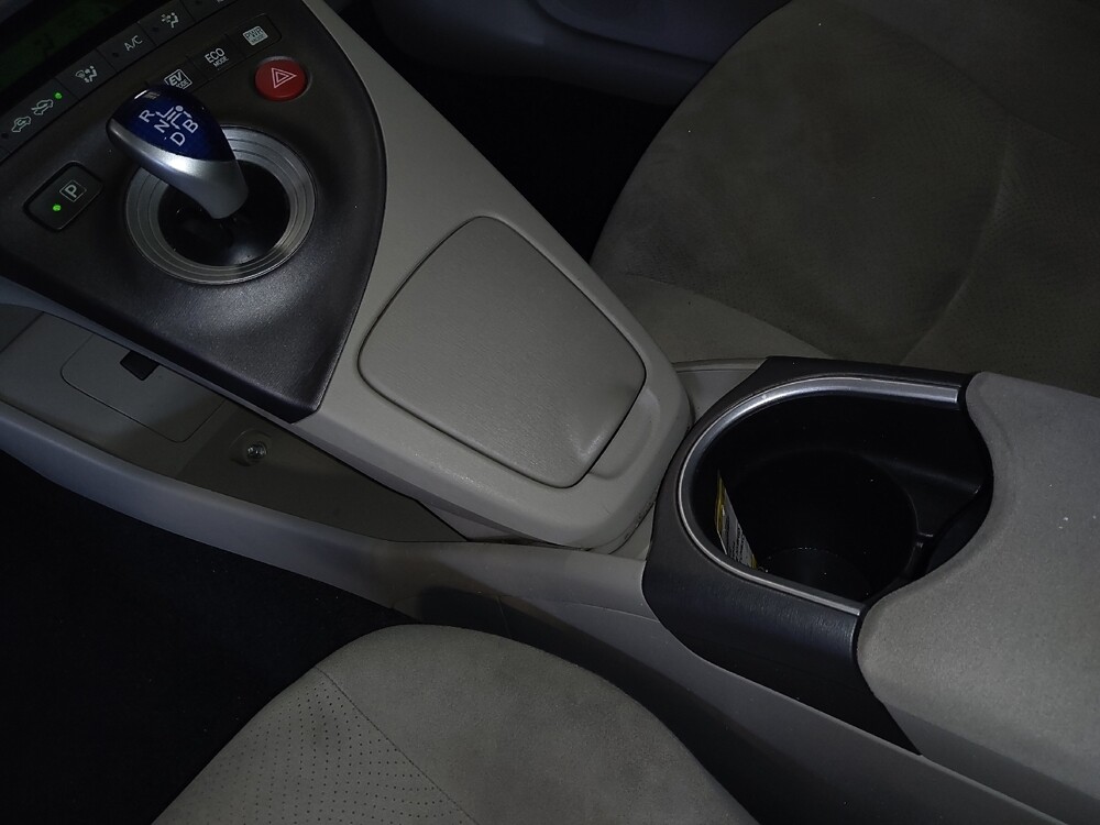 2015 Toyota Prius in Hialeah, FL 33014 - 18074683 26