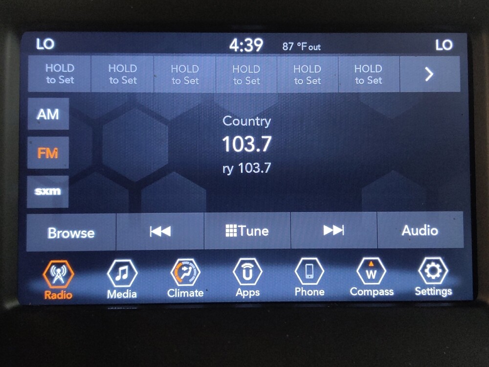 2020 Jeep Compass in Greenville, NC 27834 - 18074688 25