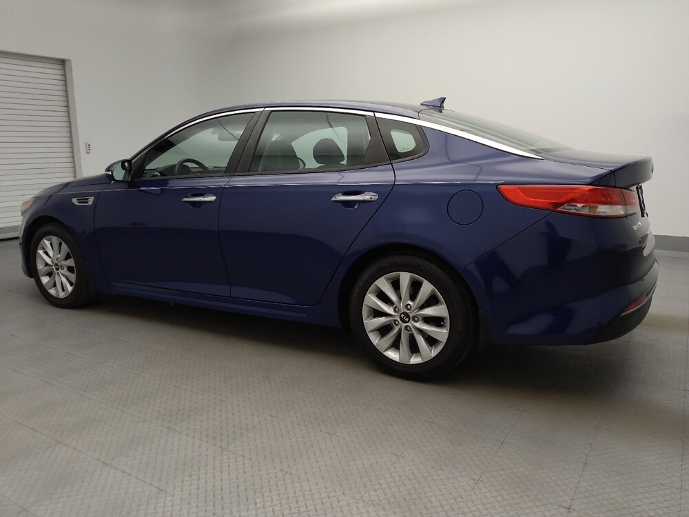 2016 Kia Optima in Springfield, MO 65807 - 18074722 3