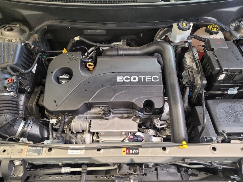 2018 Chevrolet Equinox in Columbus, OH 43228 - 18074759 30