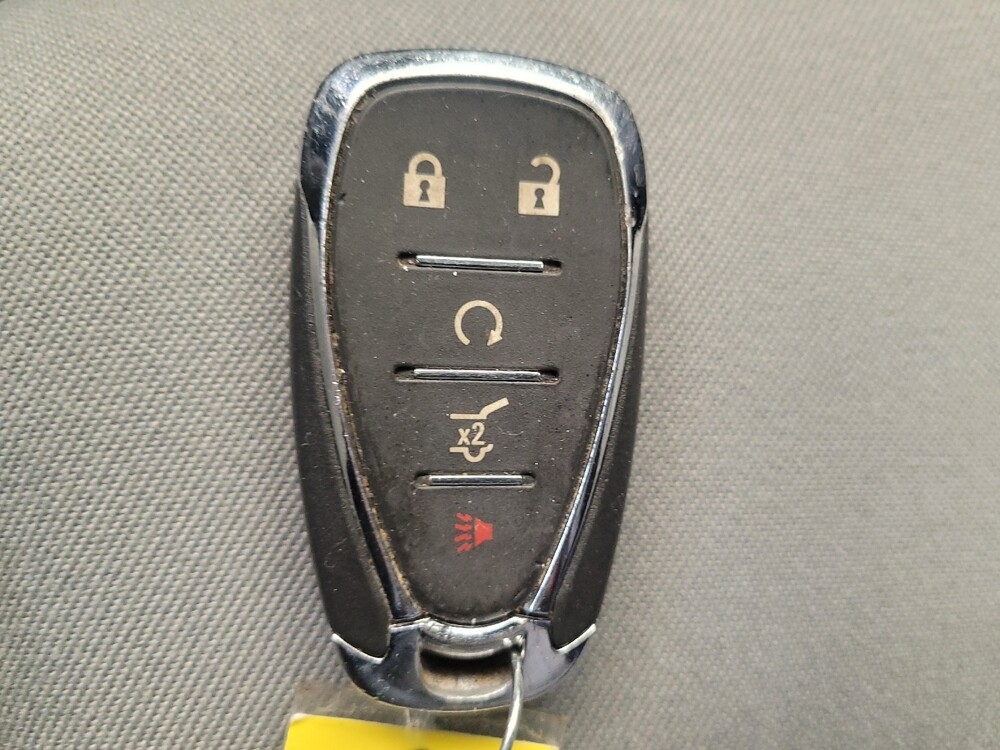 2018 Chevrolet Equinox in Columbus, OH 43228 - 18074759 32