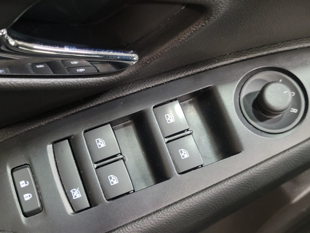 2017 Chevrolet Trax in Pittsburgh, PA 15237 - 18074762 27