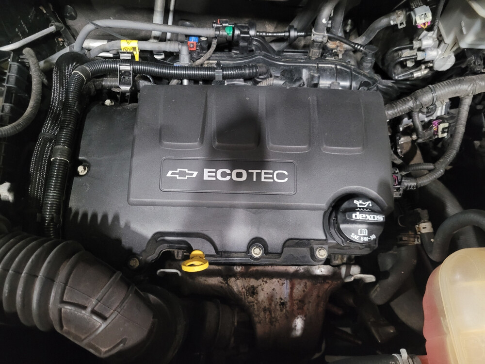 2017 Chevrolet Trax in Pittsburgh, PA 15237 - 18074762 30