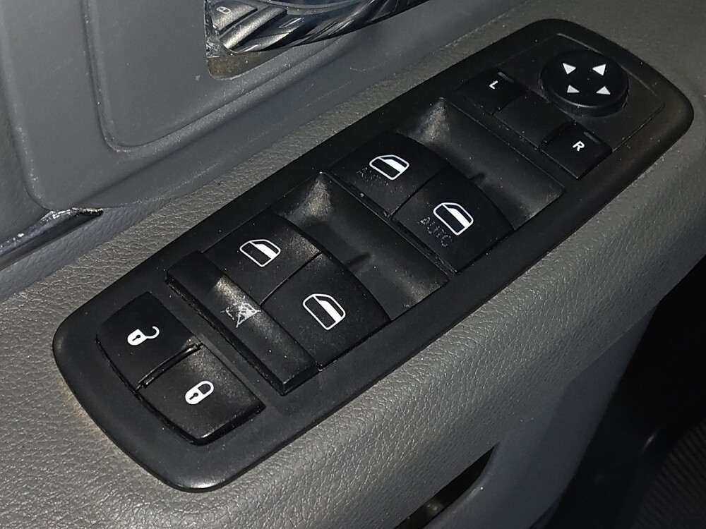 2019 RAM 1500 in Kissimmee, FL 34744 - 18074799 27