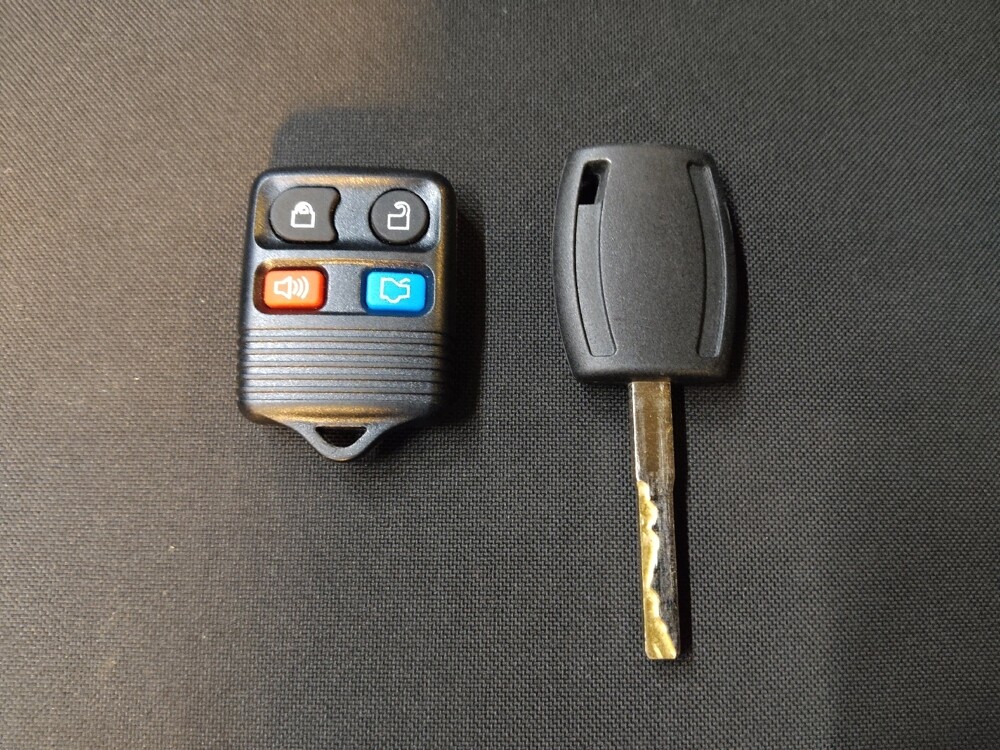 2018 Ford Focus in Charlotte, NC 28213 - 18074917 32