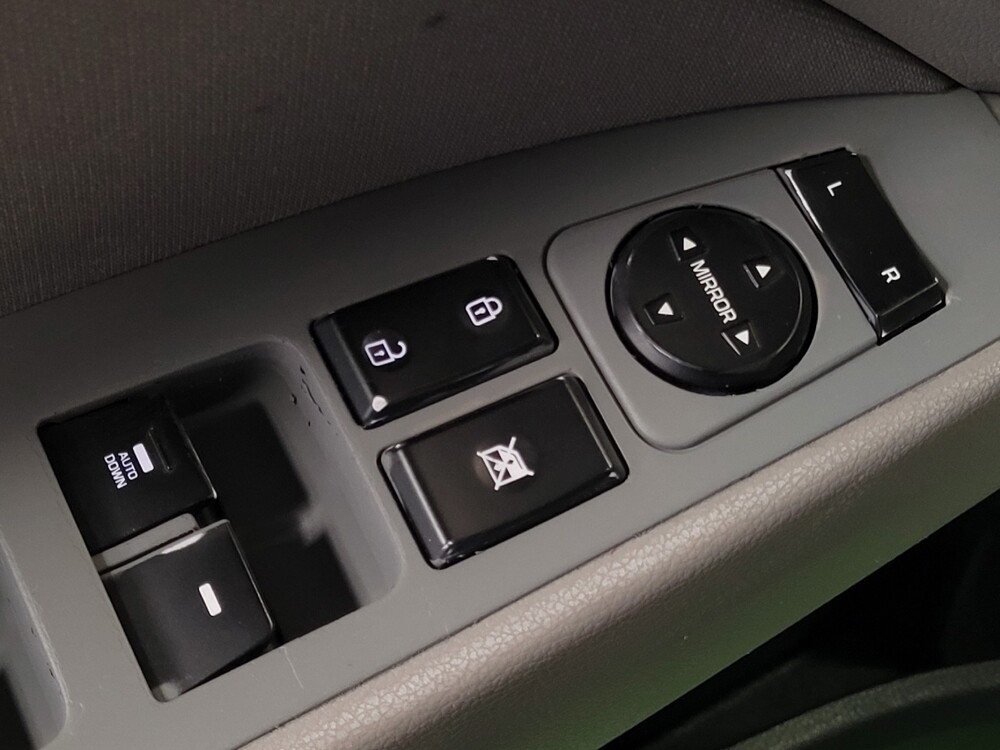 2019 Hyundai Elantra in Lakeland, FL 33815 - 18074925 27