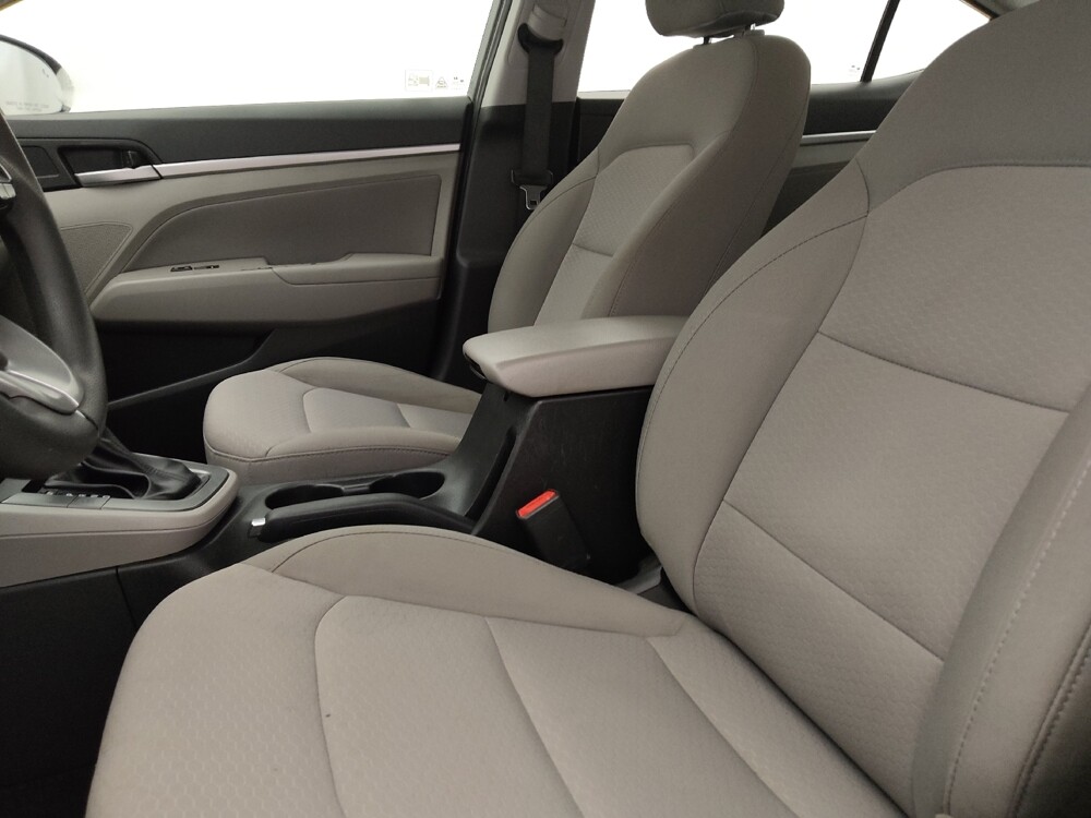 2019 Hyundai Elantra in Lakeland, FL 33815 - 18074925 17