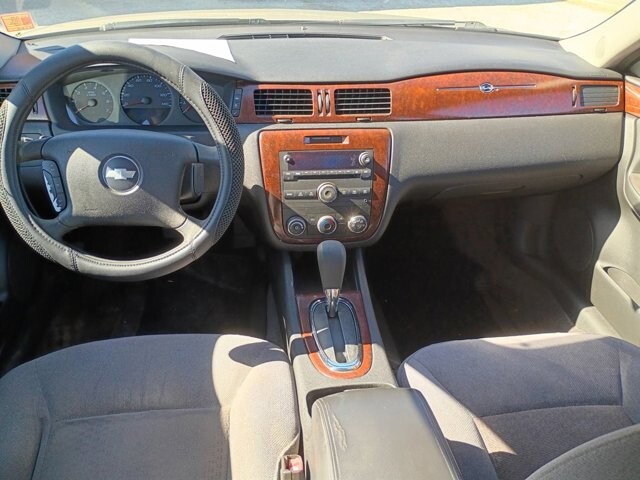 2008 Chevrolet Impala in Hudson, FL 34669 - 18074977 12