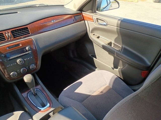 2008 Chevrolet Impala in Hudson, FL 34669 - 18074977 29
