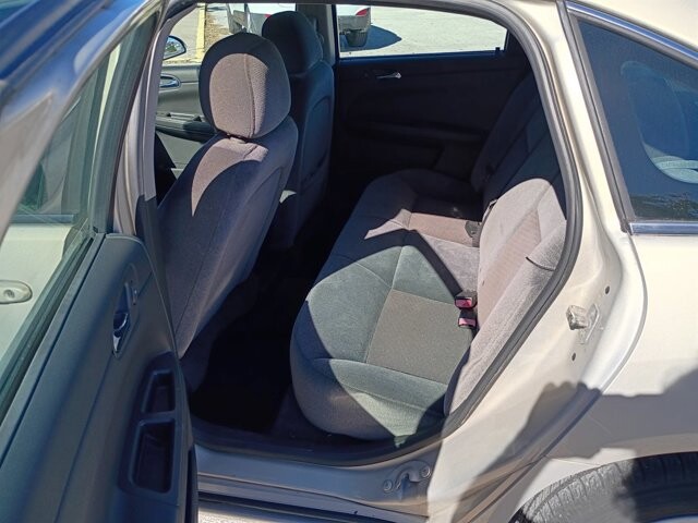 2008 Chevrolet Impala in Hudson, FL 34669 - 18074977 25