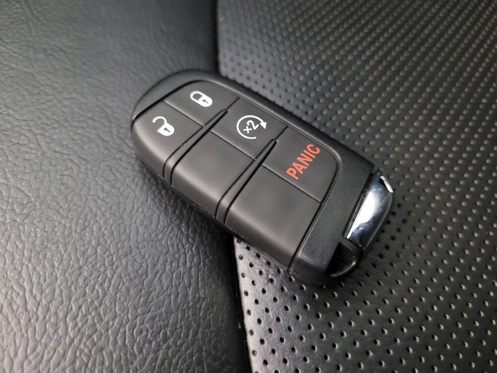 2019 Jeep Compass in Phoenix, AZ 85022 - 18075047 32