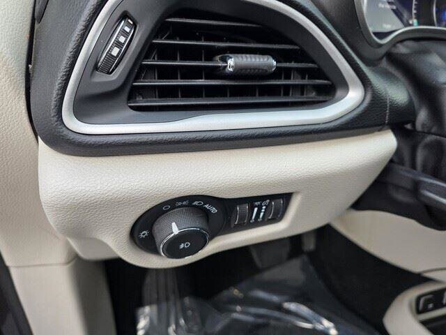 2021 Chrysler Pacifica in Mesa, AZ 85212 - 18075063 47