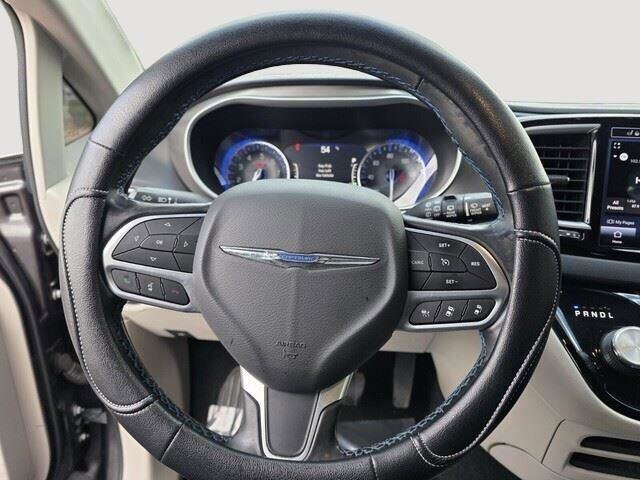 2021 Chrysler Pacifica in Mesa, AZ 85212 - 18075063 24