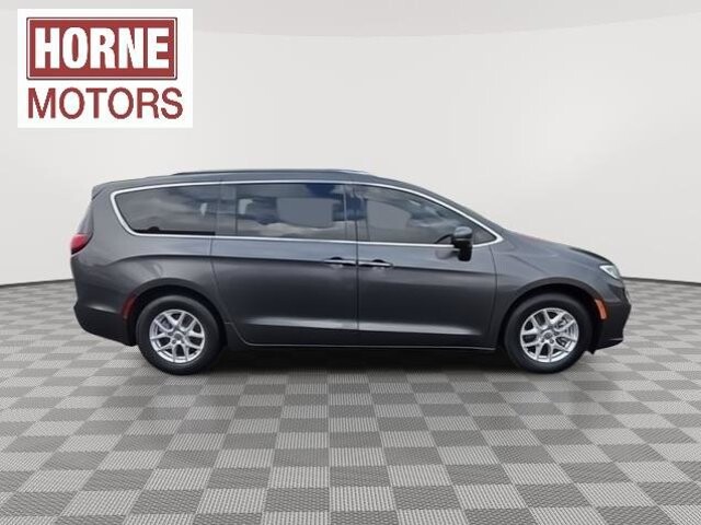 2021 Chrysler Pacifica in Mesa, AZ 85212 - 18075063 9