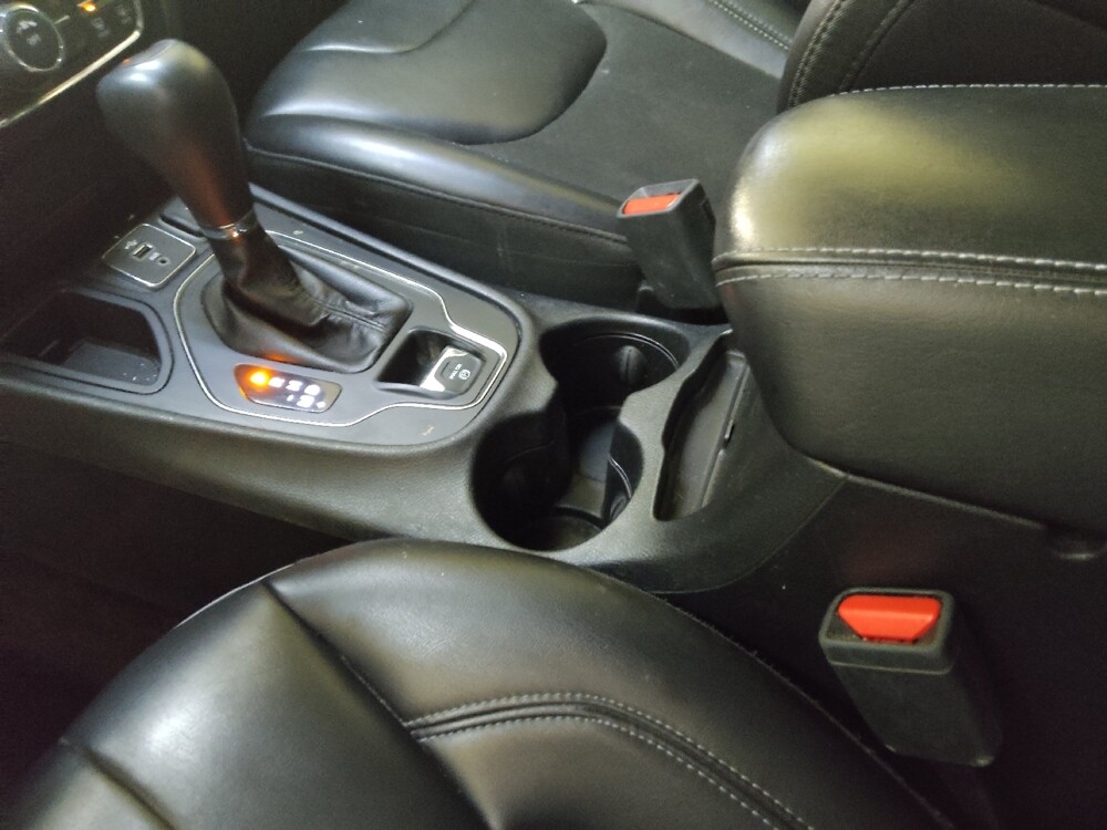 2019 Jeep Cherokee in Fayetteville, NC 28304 - 18075092 26