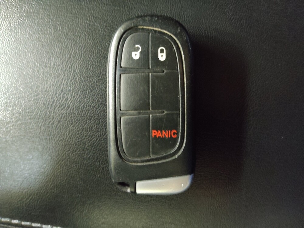 2019 Jeep Cherokee in Fayetteville, NC 28304 - 18075092 32