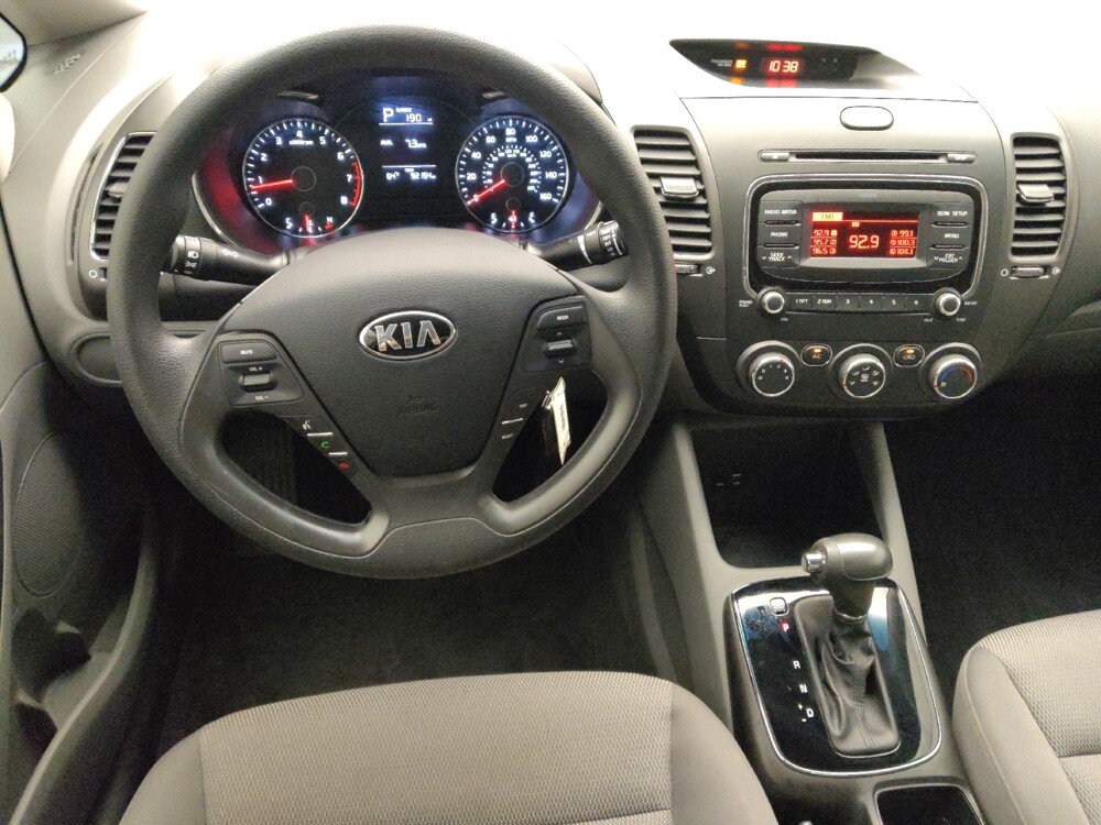 2017 Kia Forte in Houston, TX 77074 - 18075129 22