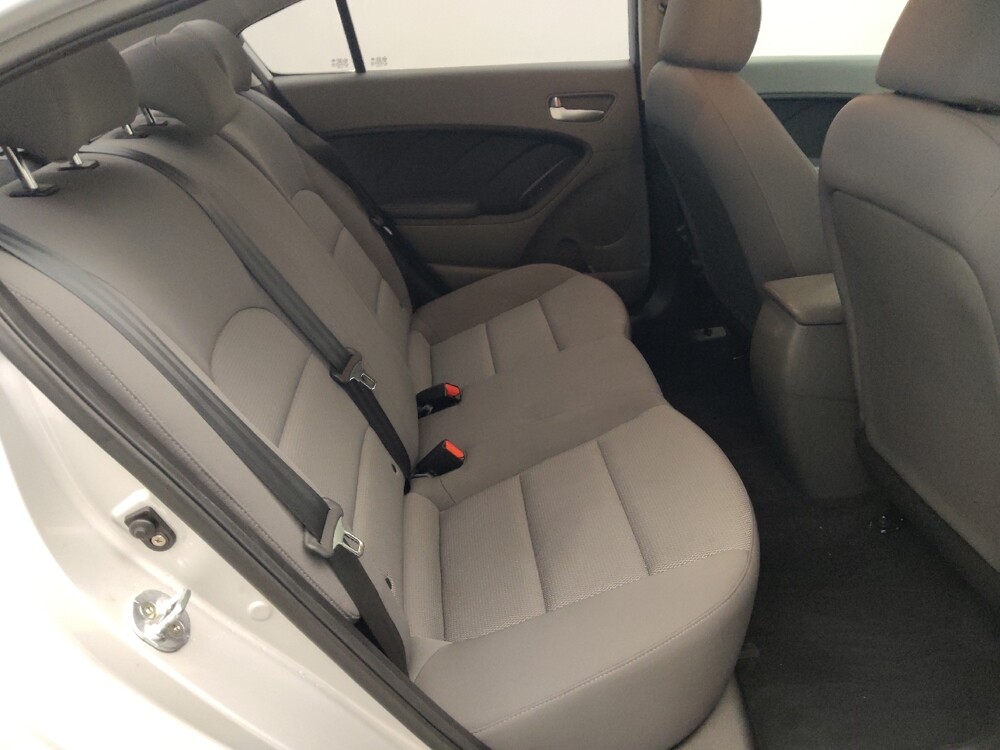 2017 Kia Forte in Houston, TX 77074 - 18075129 19