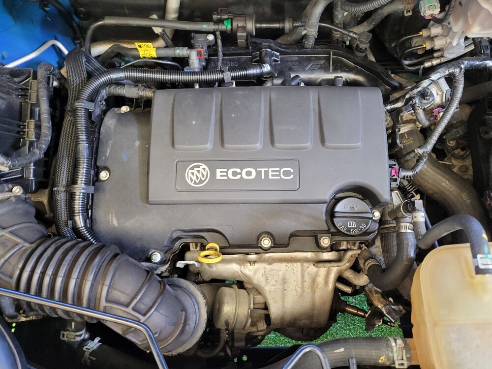 2015 Buick Encore in Cincinnati, OH 45255 - 18075134 30