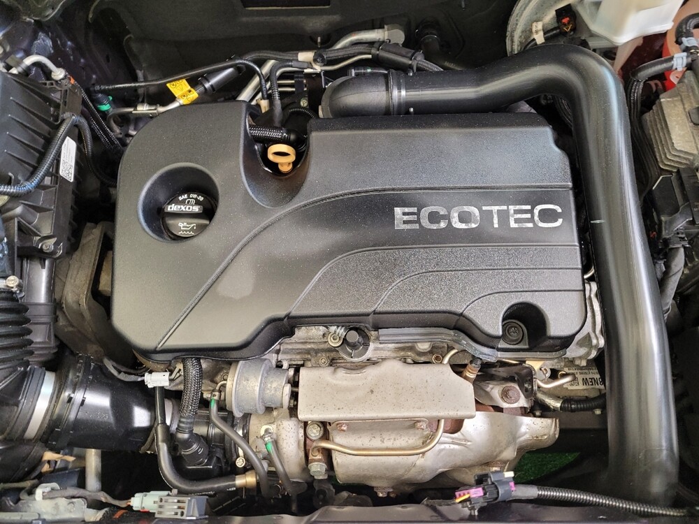 2018 Chevrolet Equinox in Fairfield, OH 45014 - 18075140 30