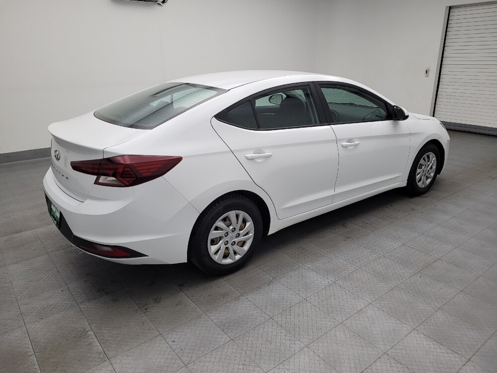 2020 Hyundai Elantra in Fairfield, OH 45014 - 18075142 10