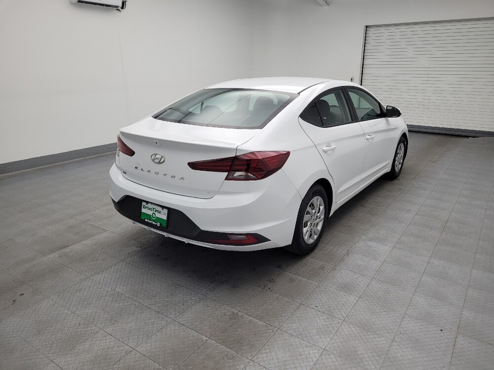 2020 Hyundai Elantra in Fairfield, OH 45014 - 18075142 9
