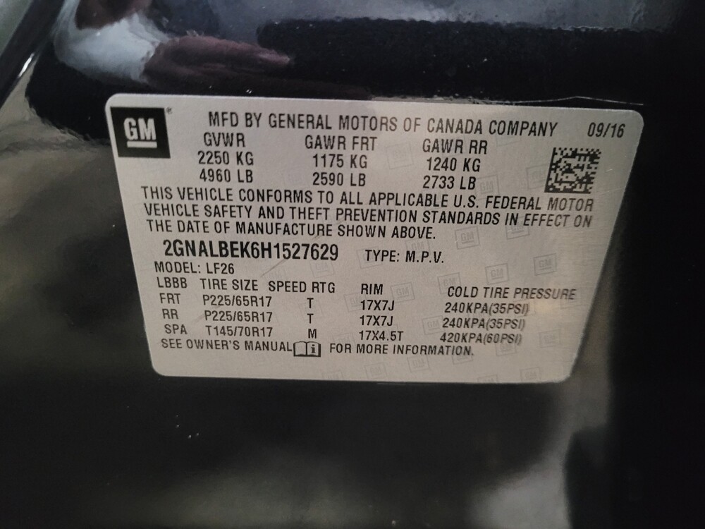 2017 Chevrolet Equinox in Pittsburgh, PA 15237 - 18075162 33