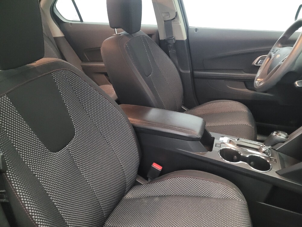 2017 Chevrolet Equinox in Pittsburgh, PA 15237 - 18075162 21