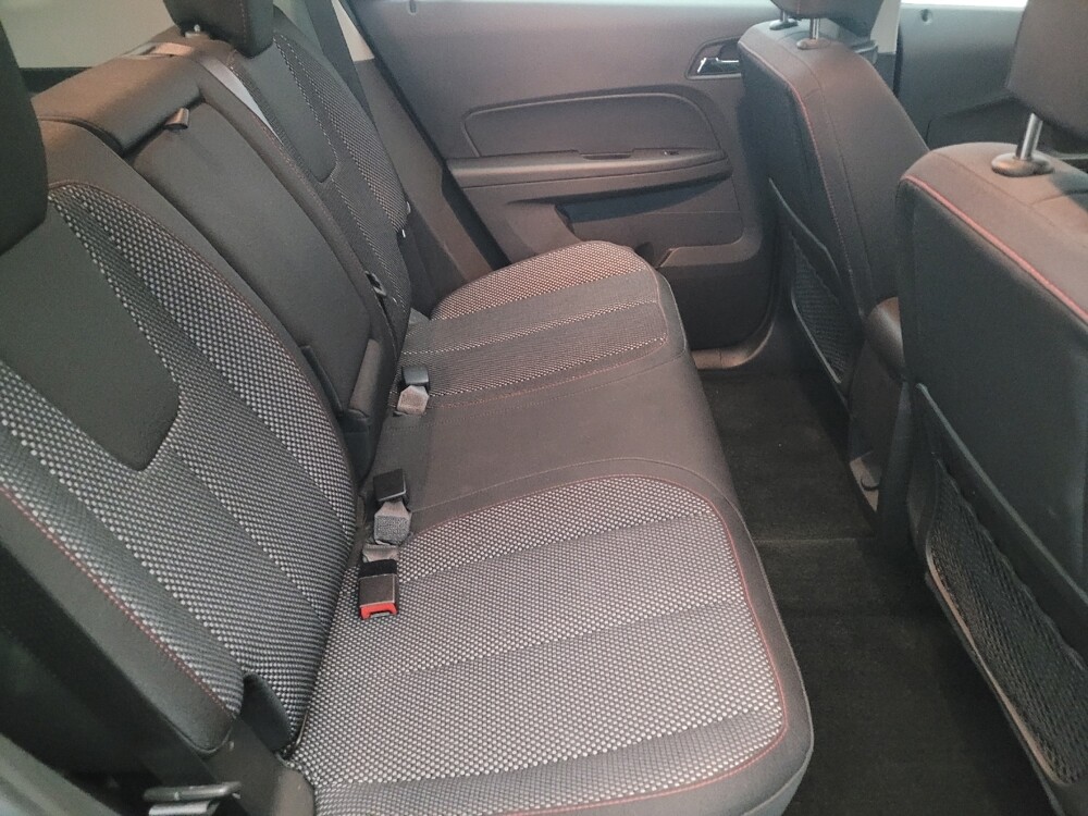 2017 Chevrolet Equinox in Pittsburgh, PA 15237 - 18075162 19