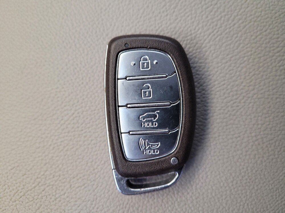 2018 Hyundai Tucson in Torrance, CA 90504 - 18075200 32