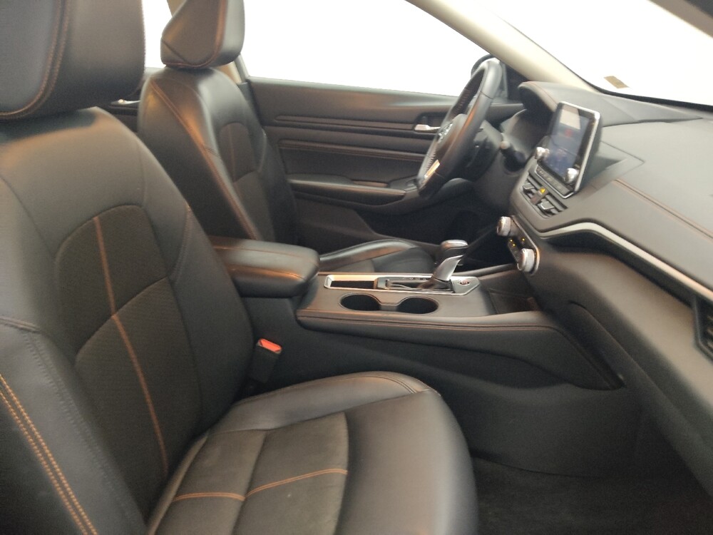 2019 Nissan Altima in Stone Mountain, GA 30083 - 18075218 21