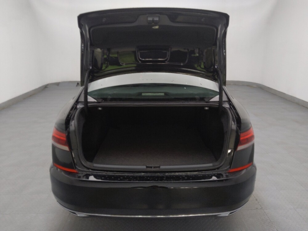 2021 Volkswagen Passat in Greenville, SC 29607 - 18075226 29