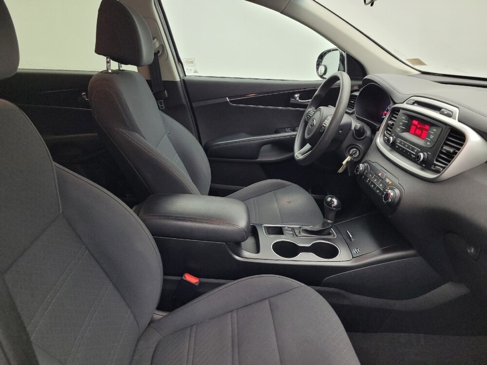2017 Kia Sorento in Charlotte, NC 28213 - 18075229 21