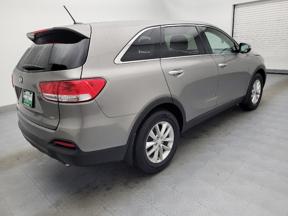 2017 Kia Sorento in Charlotte, NC 28213 - 18075229 10