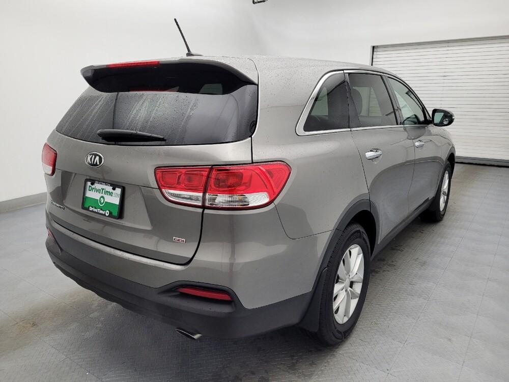 2017 Kia Sorento in Charlotte, NC 28213 - 18075229 9