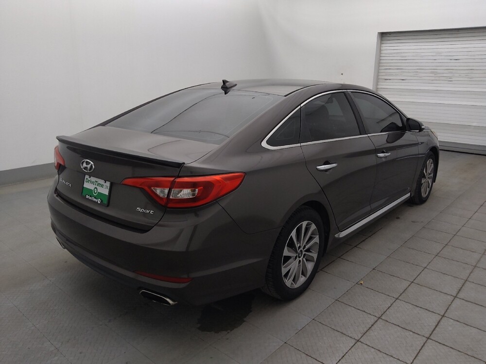 2016 Hyundai Sonata in Bradenton, FL 34207 - 18075230 9