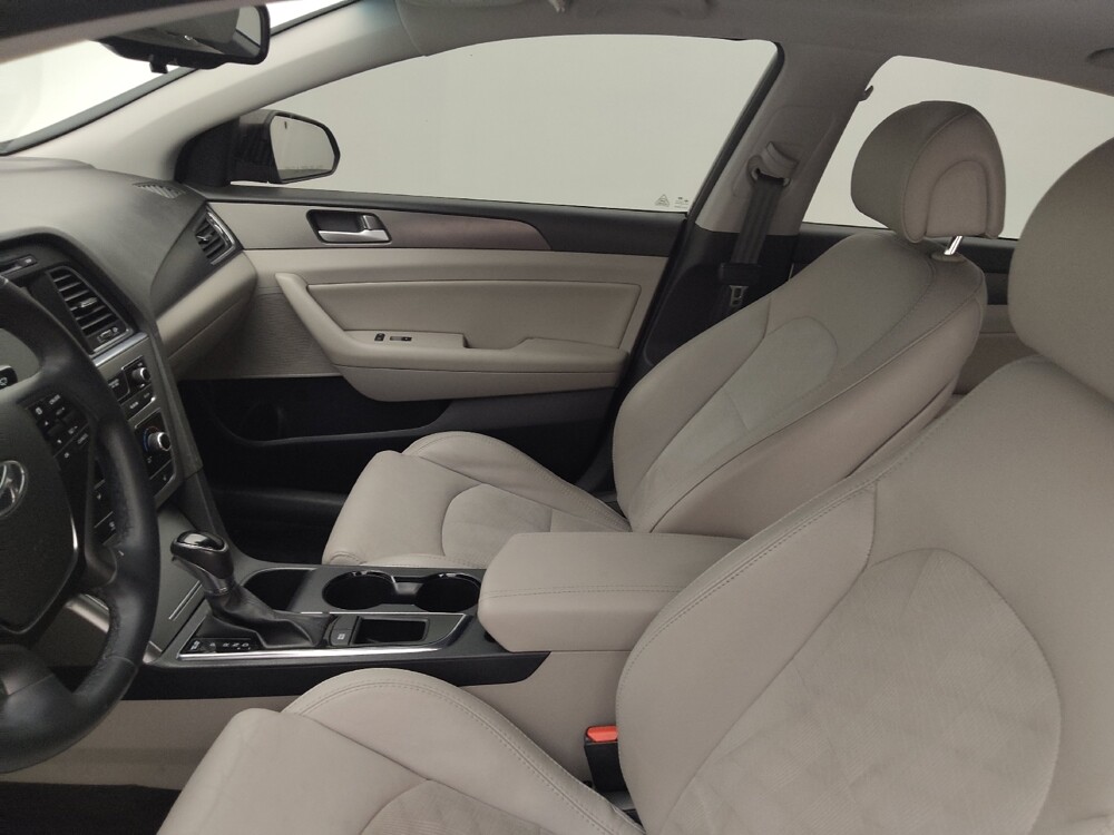 2016 Hyundai Sonata in Bradenton, FL 34207 - 18075230 17