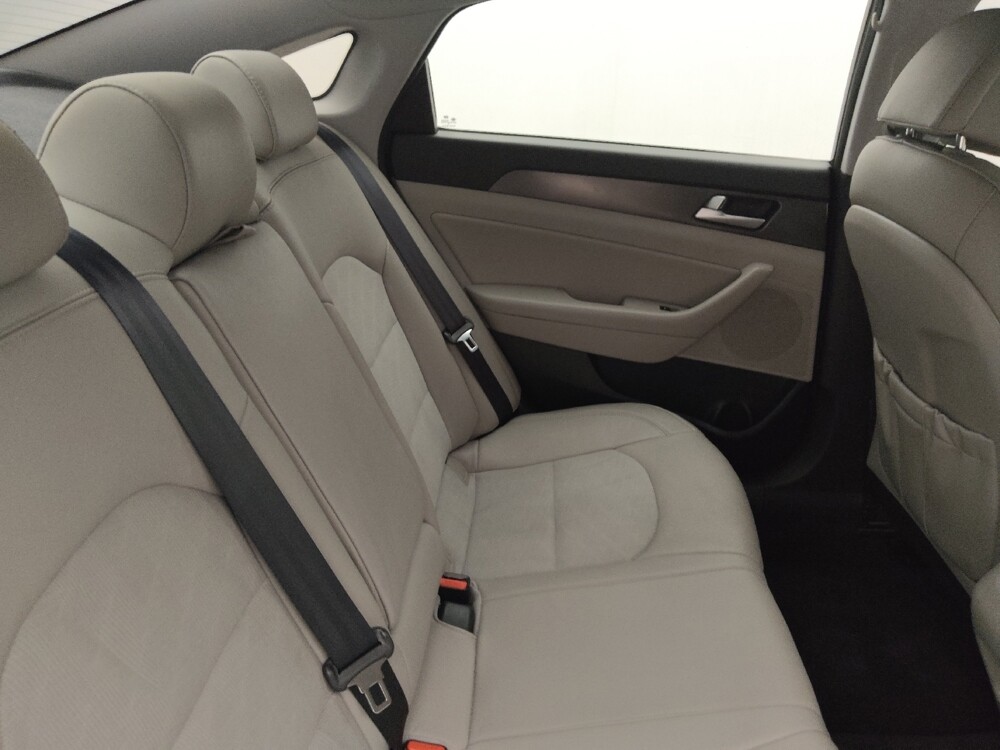 2016 Hyundai Sonata in Bradenton, FL 34207 - 18075230 19