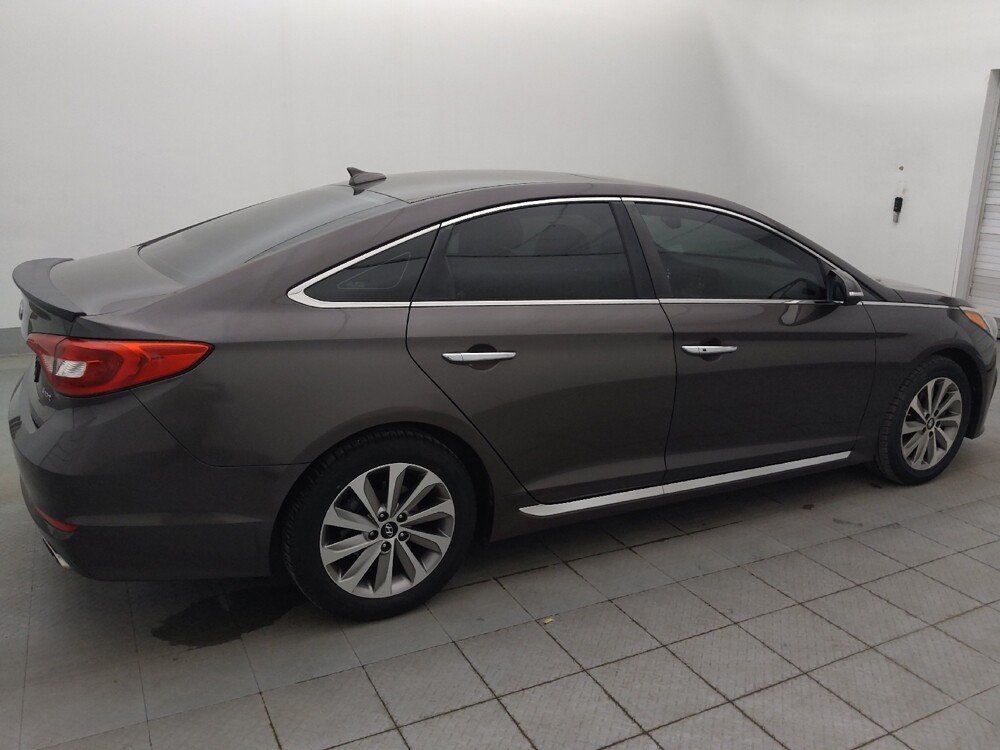 2016 Hyundai Sonata in Bradenton, FL 34207 - 18075230 10