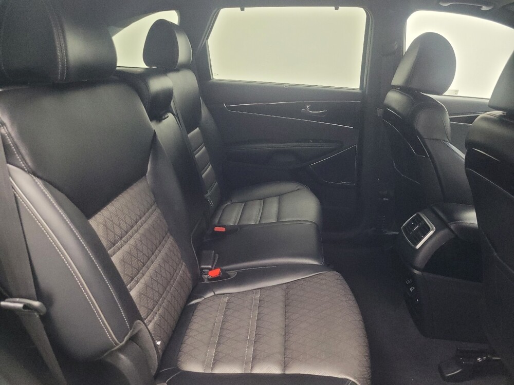2019 Kia Sorento in Highland, IN 46322 - 18075233 19