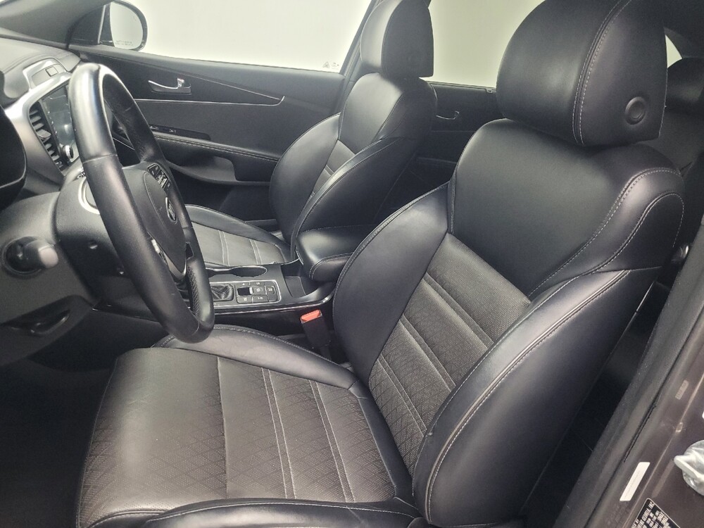 2019 Kia Sorento in Highland, IN 46322 - 18075233 17