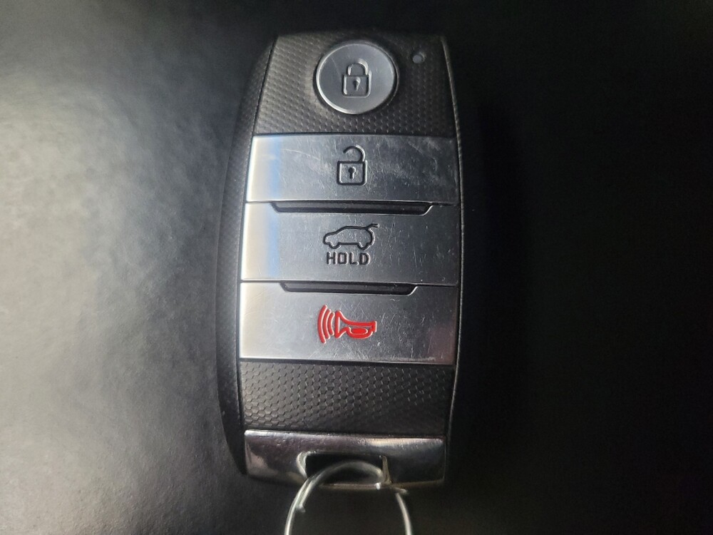 2019 Kia Sorento in Highland, IN 46322 - 18075233 32