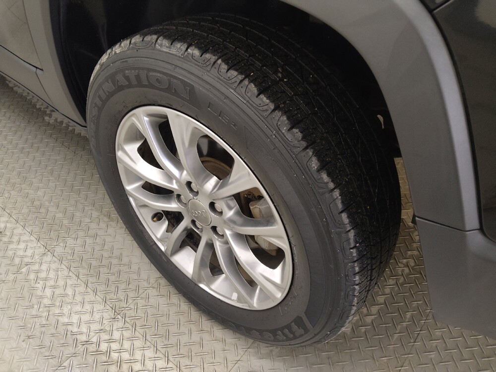 2019 Jeep Cherokee in San Antonio, TX 78238 - 18075245 31