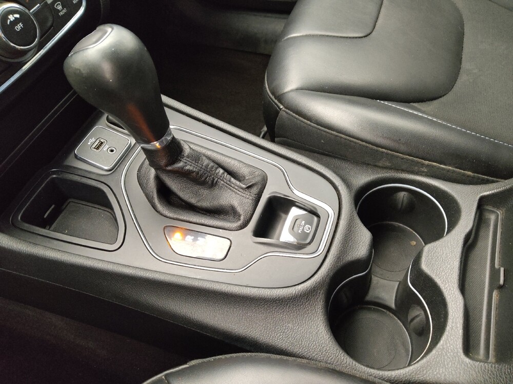 2019 Jeep Cherokee in San Antonio, TX 78238 - 18075245 26