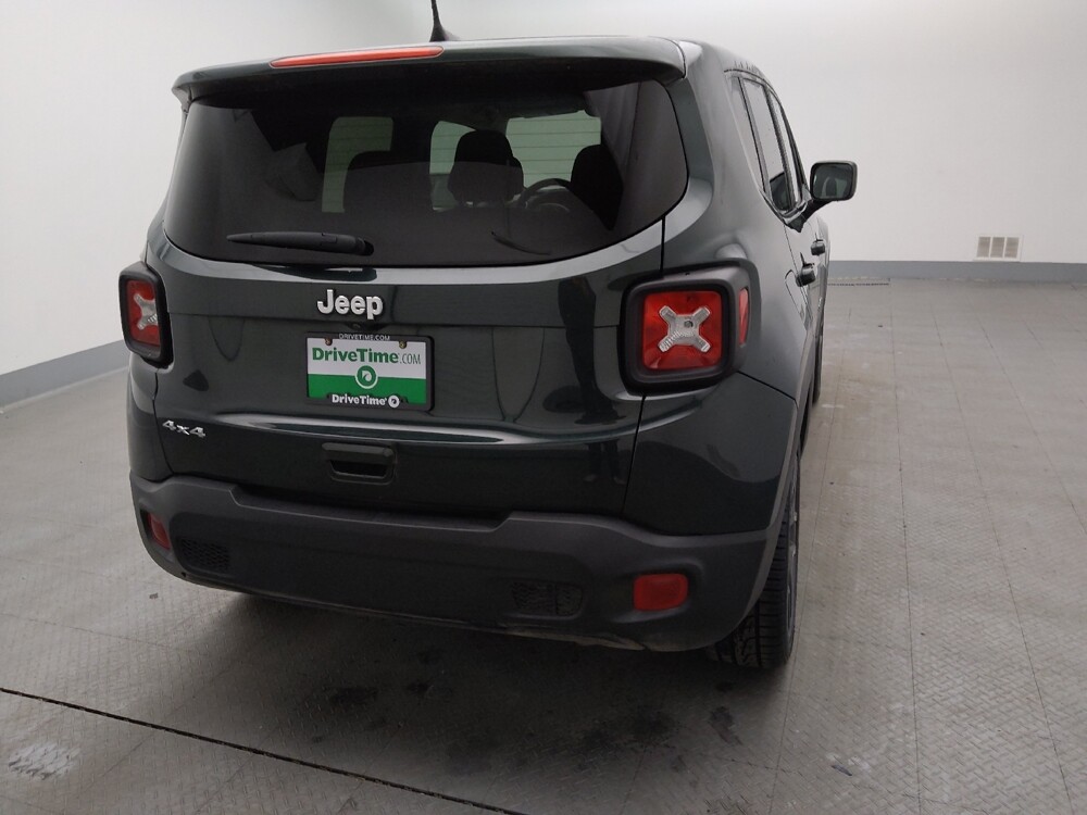 2021 Jeep Renegade in Wichita, KS 67207 - 18075270 7