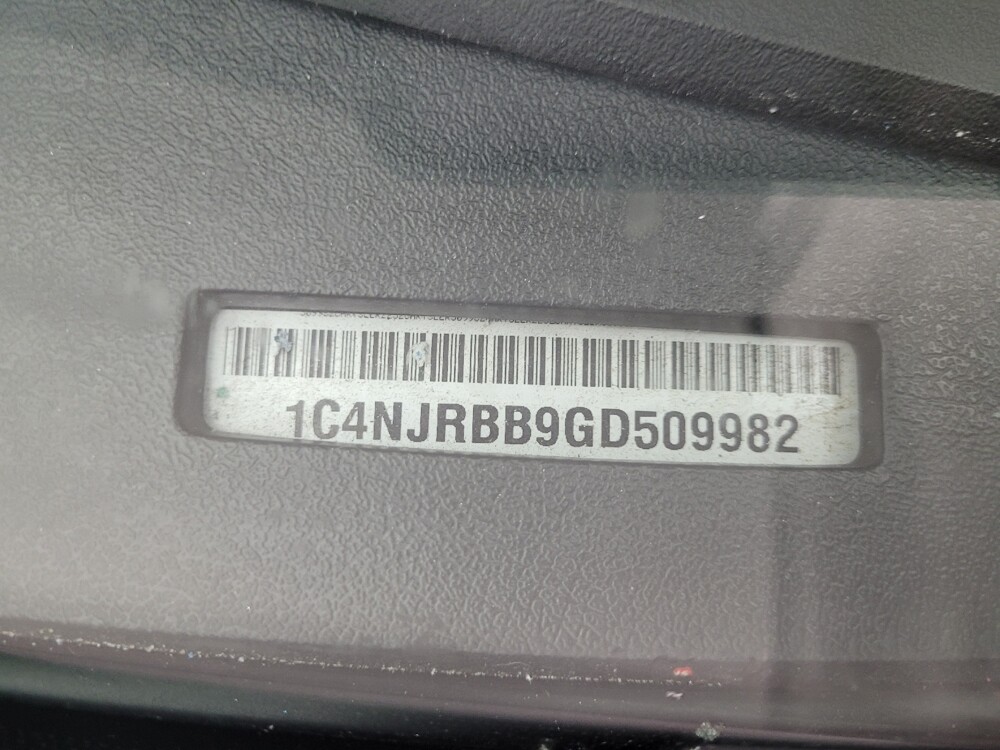 2016 Jeep Patriot in Indianapolis, IN 46222 - 18075271 33