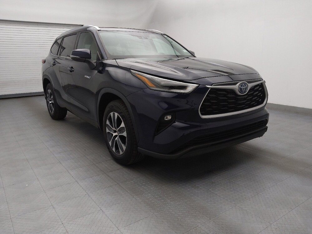 2021 Toyota Highlander in Greensboro, NC 27407 - 18075272 13